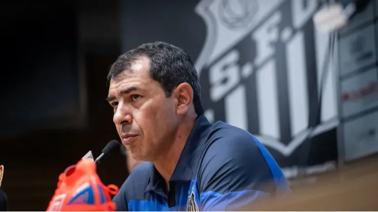 Foto: Raul Baretta/Santos FC - Julio Furch vira dúvida para o duelo da final do Paulistão