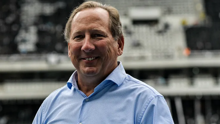John Textor, dono do Botafogo, cita São Paulo em polêmica do Brasileirão 2023 - Foto: Thiago Ribeiro/AGIF