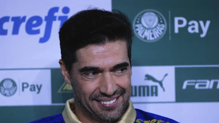 Abel Ferreira, durante partida contra o Novorizontino, no Allianz Parque. Treinador está em busca de mais um título.