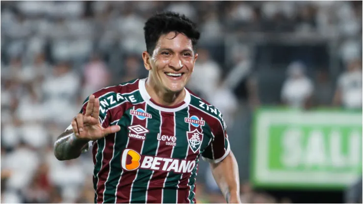 Cano comemorando gol em partida pelo Fluminense - Foto: Christian Alvarenga/Getty Images