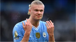 Haaland jogando pelo Manchester City contra o Arsenal - Foto: Justin Setterfield/Getty Images