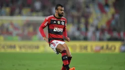 Zagueiro não participou do último jogo por conta da negociação