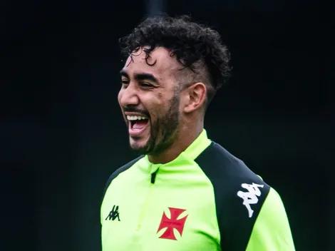 Câmera flagra Payet animado durante treino do Vasco e torcida repercute