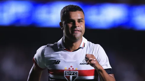 Alisson durante partida diante do Palmeiras. Foto: Ettore Chiereguini/AGIF