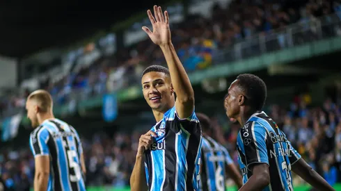 Gustavo comemorando seu gol na Libertadores. Foto: Lucas Uebel/Grêmio FBPA