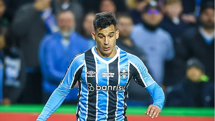Carballo em ação no Couto Pereira. Foto: Lucas Uebel / Grêmio.
