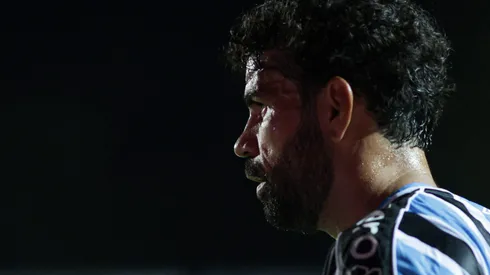 PR - PONTA GROSSA - 30/04/2024 - COPA DO BRASIL 2024, OPERARIO X GREMIO - Diego Costa jogador do Gremio durante partida contra o Operario no estadio Germano Kruger pelo campeonato Copa Do Brasil 2024. Foto: Joao Vitor Rezende Borba/AGIF