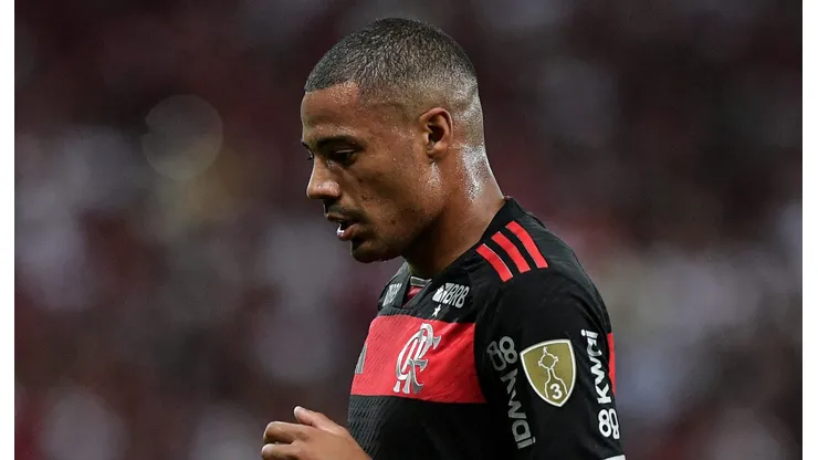 De La Cruz deixou a partida contra o Millonarios e dúvidas nos bastidores do Ninho