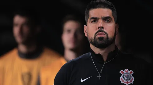 Antonio Oliveira tecnico do Corinthians durante partida contra o Racing-URU no estadio Arena Corinthians pela Copa Sul-Americana 2024. Foto: Ettore Chiereguini/AGIF