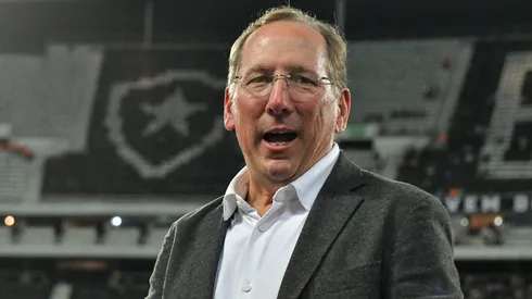 Textor quase atrapalhou a chegada do meia no Vasco