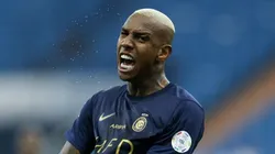 Talisca é Alvinegro e quer jogar no Coringão