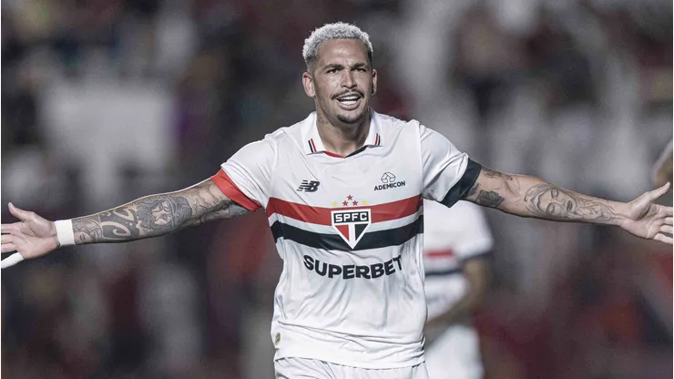 Luciano é esperança de gols do São Paulo. Foto: Heber Gomes/AGIF