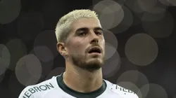Pedro Raul, atacante do Goiás, deixa o campo após partida contra o Fluminense no estádio Maracanã pelo Brasileirão Série A