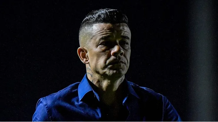 D'Alessandro, ex-dirigente do Cruzeiro, em partida contra o Vasco pelo Brasileirão Série A