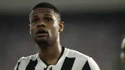 Júnior Santos se tornou alvo do mercado diante do trabalho contundente que vem realizando no Alvinegro