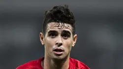 Oscar reage durante a partida da Liga dos Campeões da Ásia. Meia agita a Nação na web.