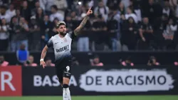 Yuri Alberto tem o início de temporada mais artilheira do Corinthians. Yuri Alberto comemorado gol contra Argentinos Jrs na Arena Corinthians. Foto: Ettore Chiereguini/AGIF