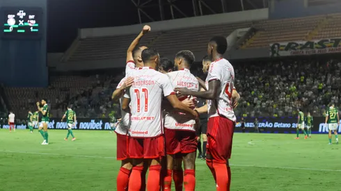 Inter não terá custos na Arena Barueri. Leila irá custear operação de funcionamento do Estádio em Inter x Belgrano. Inter comemorando em jogo contra Palmeiras na Arena Barueri.Foto: Ricardo Duarte / Internacional
