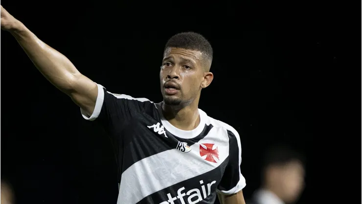 João Victor ainda não se firmou no Vasco. Foto: Jorge Rodrigues/AGIF
