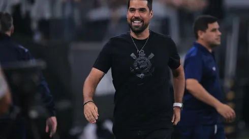 António Oliveira vê mudança no horário de jogo do Timão.