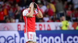 Borre jogador do Internacional lamenta durante partida. Foto: Maxi Franzoi/AGIF