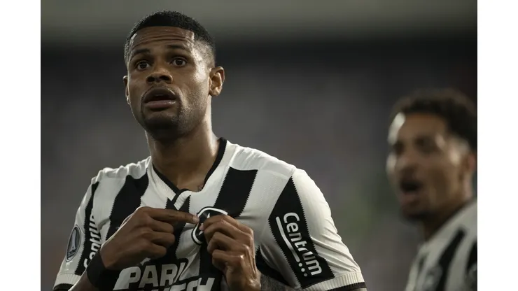 Cruzeiro fez oferta por Júnior Santos