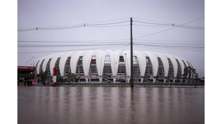 Beira-Rio alagado: Inter procura extensão do seguro do estádio.