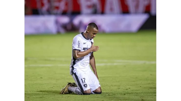 Jogador do Botafogo comemoram vitoria. Foto: Jhony Pinho/AGIF