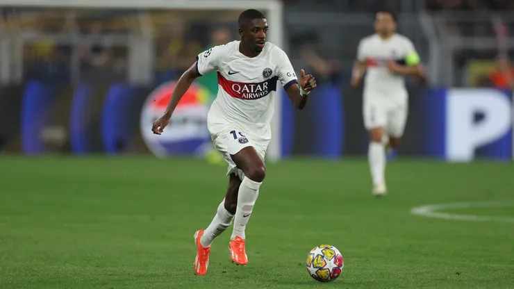 Lyon e PSG disputam a taça da Copa da França.