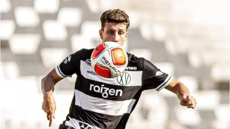Gabriel Simples em treinamento pelo XV de Piracicaba