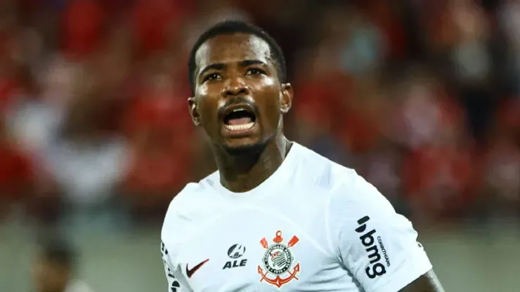 Foto: Alexandre Lago/AGIF - Cacá garantiu a vitória do Corinthians pela Copa do Brasil nesta quarta-feira (22)