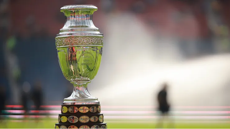 Taça da Copa América 2024 ( Foto: Hector Vivas/Getty Images)