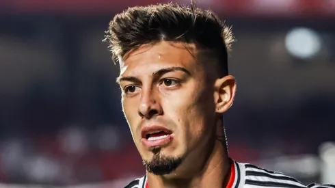 Rigoni durante partida contra o Ceará pelo Brasileirão 2022. Atacante é descartado no Morumbis.
