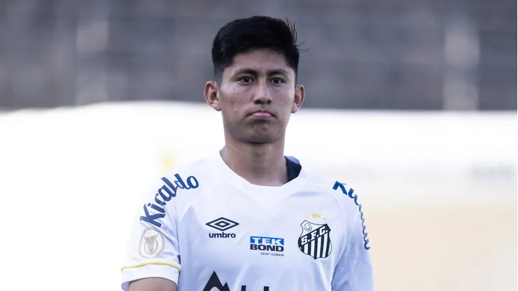 Miguelito não vem tendo oportunidade com Carille no Santos
