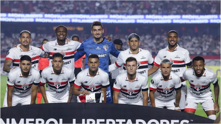Foto: Alexandre Schneider/Getty Images - Elenco do São Paulo posa para uma foto.