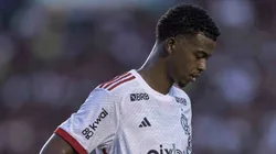 Carlinhos não vem ganhando muita oportunidade desde que chegou ao Flamengo