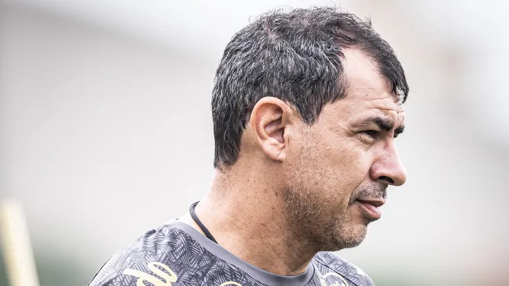 Fábio Carille vem utilizando de tudo que tem a disposição para garantir evolução da equipe