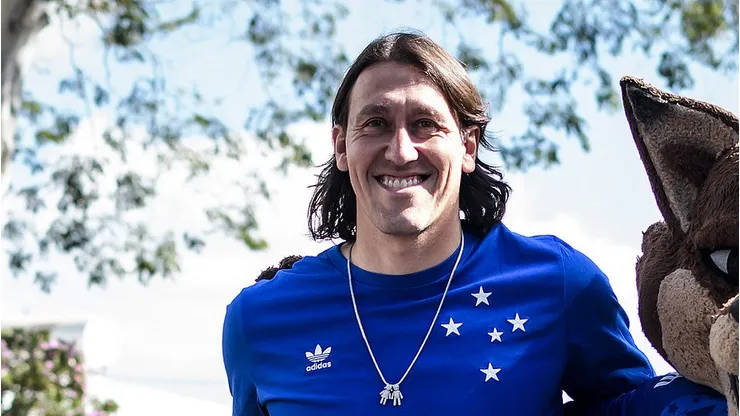 Cássio teve ajuda de ídolo do Cruzeiro para mudança na carreira e ida para o futebol holandês