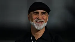 Antes mesmo da sua estreia no comando da equipe, o técnico já ajudou nos bastidores