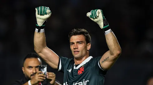 Léo Jardim em partida entre Vasco x Fortaleza pela Copa do Brasil 2024