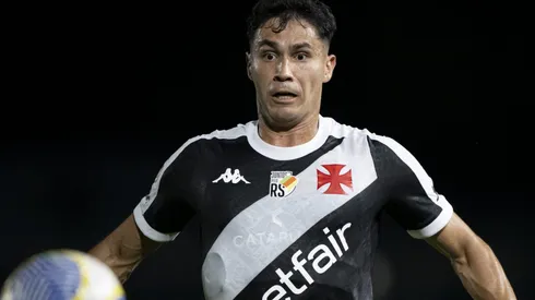 Galdames com a camisa do Vasco da Gama