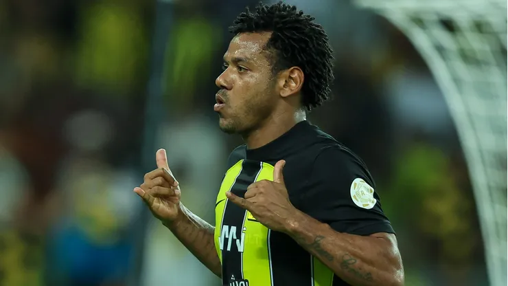 De saída do Al-Ittihad, Romarinho interessa ao Santos de Fábio Carille