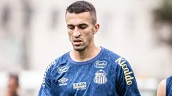 João Schmidt passou por exames e já iniciou tratamento - Foto: Raul Baretta/ Santos FC.