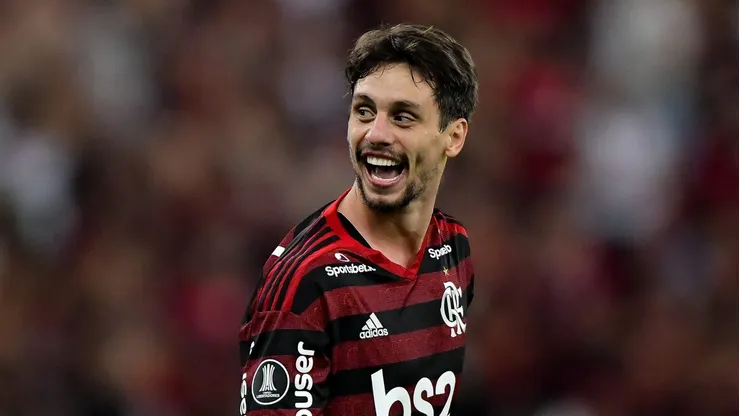 O zagueiro está sem clube desde o início da temporada, mas vem treinando por conta própria
