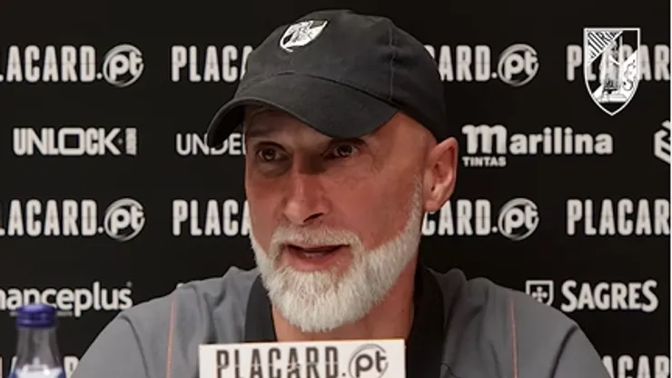 Álvaro Pacheco, novo técnico do Vasco. Foto: rede social / Vitória de Guimarães.