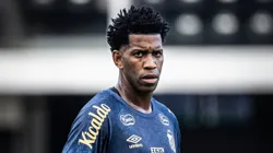 Foto: Raul Baretta/Santos FC - Gil decide treinar mesmo após folga do Santos