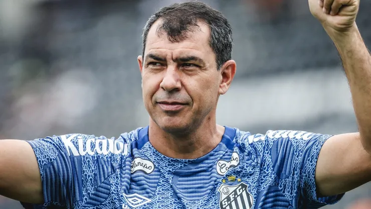 Fábio Carille durante partida entre Santos e Brusque, na Vila Belmiro, pela Série B do Campeonato Brasileiro, no dia 19/05/2024.