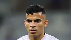 Atacante chegou com altas expectativas, mas ainda não conseguiu atuar