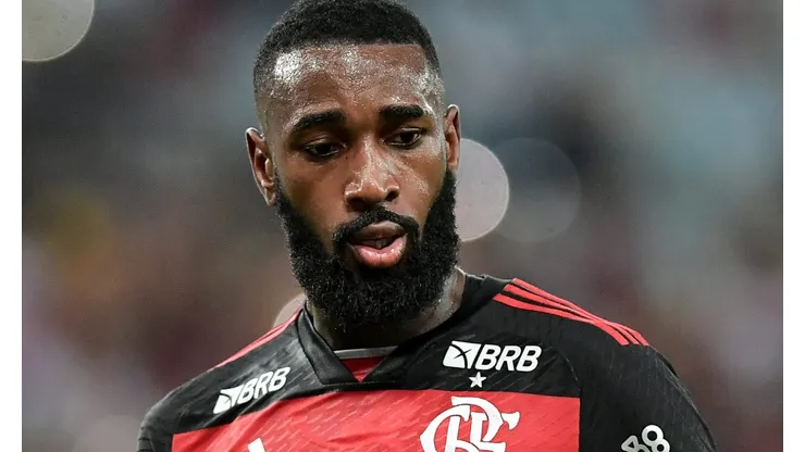 Gerson durante partida entre Flamengo e São Paulo, no Maracanã, pelo Campeonato Brasileiro, no dia 17/04/2024.