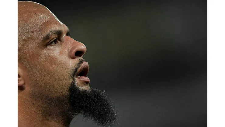 Felipe Melo rasgou elogios a Alan Saldivia, zagueiro do Colo-Colo na mira do Flamengo